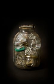 money-7145671_1280